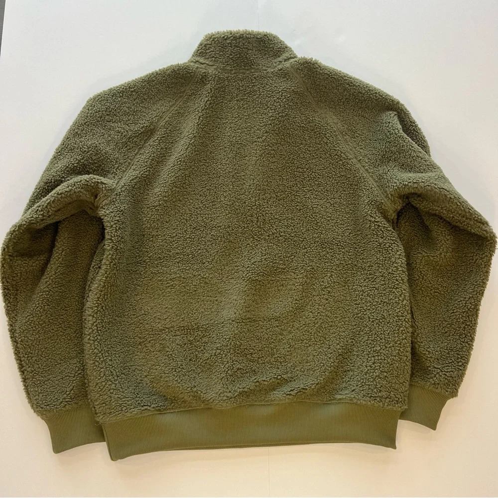 The North Face Heavyweight Men’s Olive Green Fleece Pullover